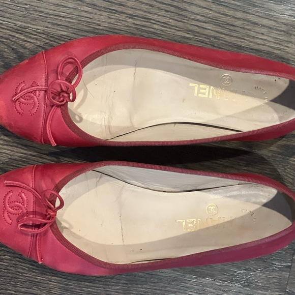 Chanel Ballet Flats - gorgeous red! - Picture 4 of 8